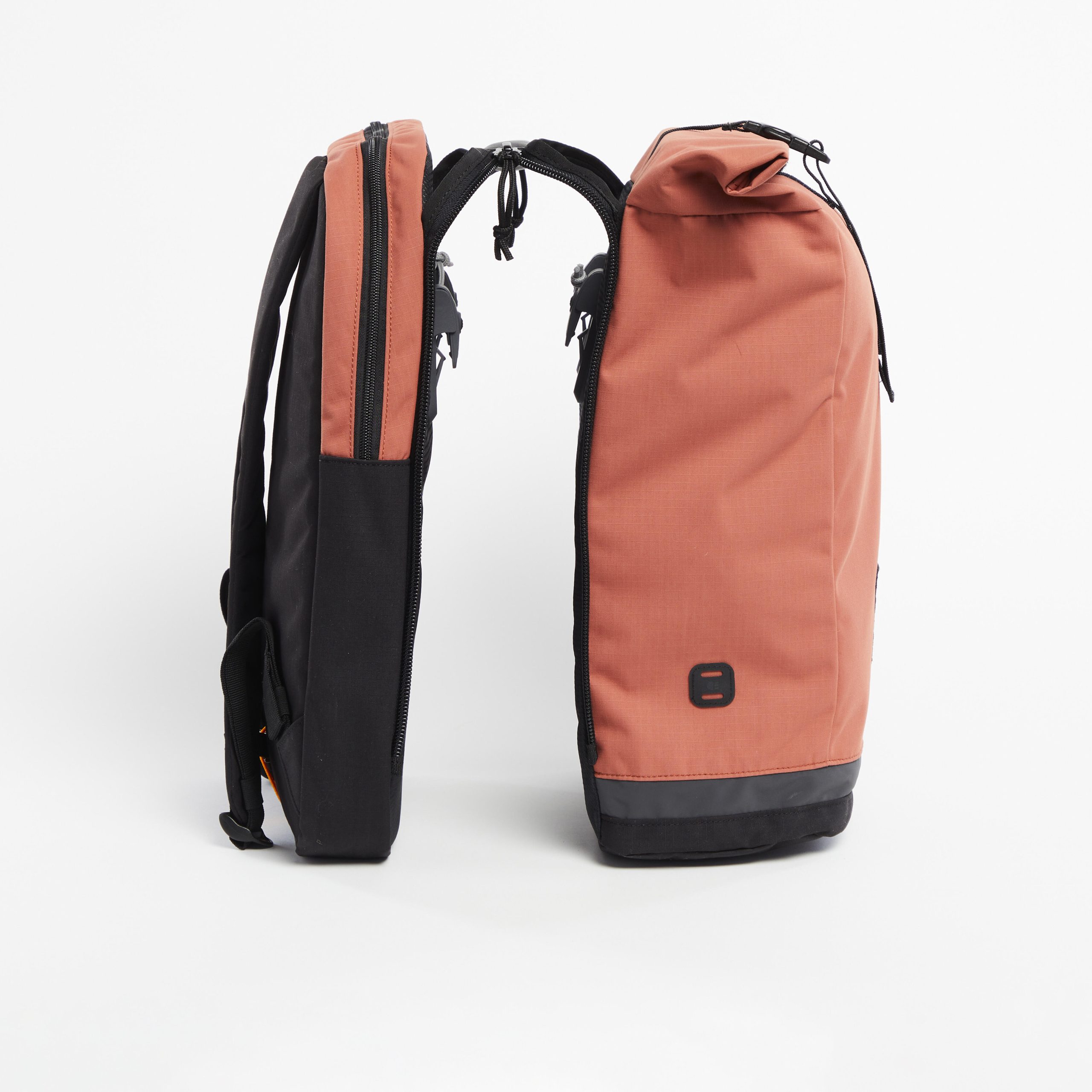 decathlon-fietstassen-788dtm-1.jpg Rugzak dubbele fietstas sepia 27 liter - Afbeelding 1