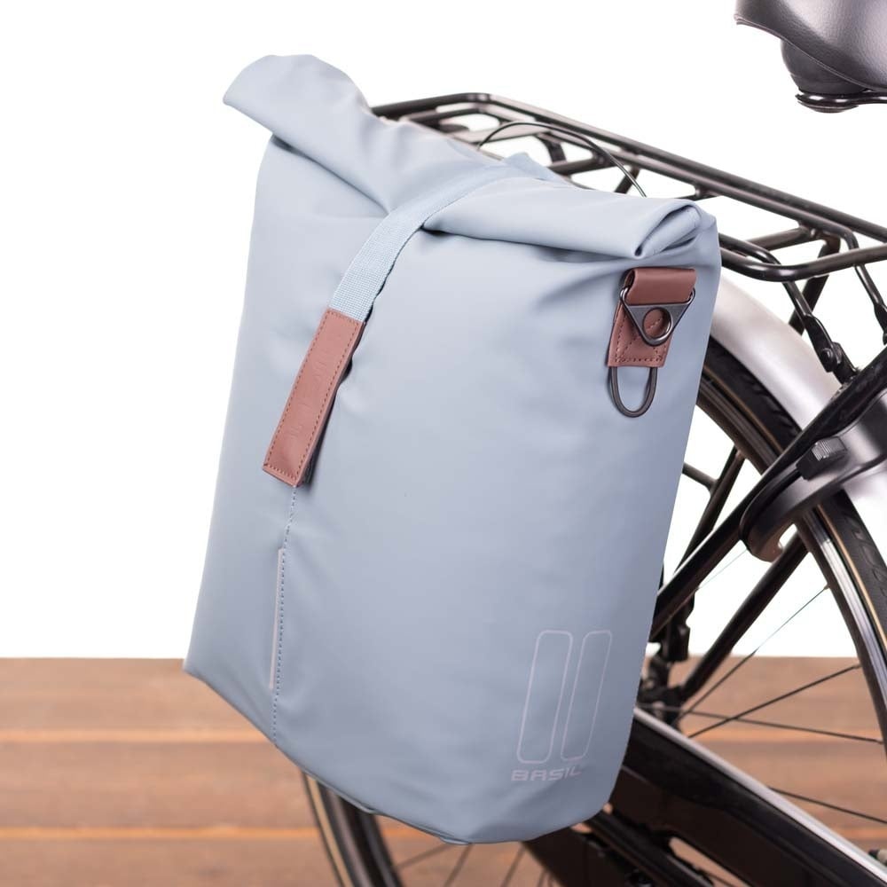 enkele-fietstassen-127dfp-1.jpg Basil Enkele fietstas Shopper City MIK Studs 16L Blauw | Fietsshopper Fietsparadijs.com - Afbeelding 1