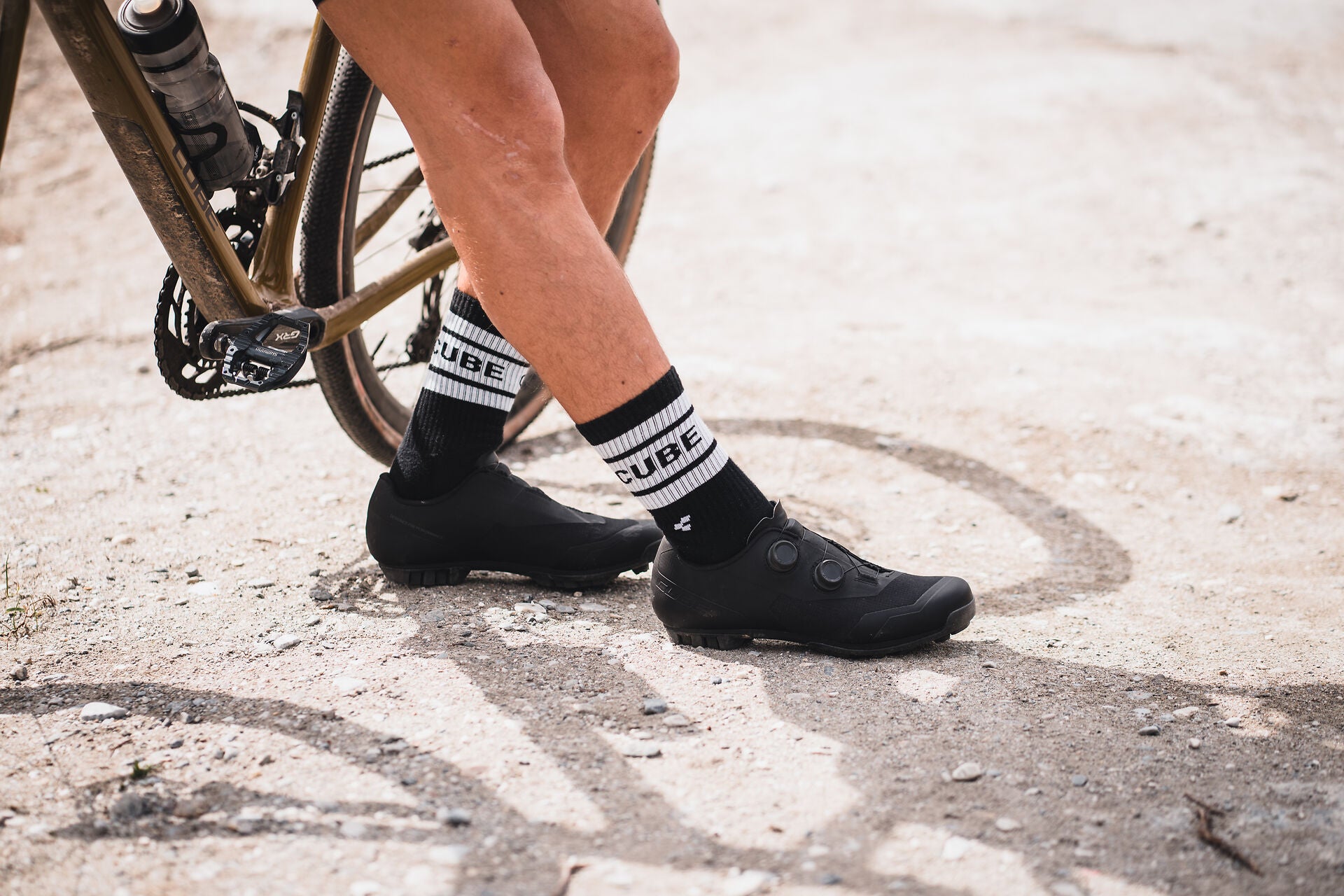 fietsschoenen-054ewe-1.jpg Fietsschoenen kopen? | Bekijk de collectie fietsschoenen | CUBE Stores Nederland - Afbeelding 1