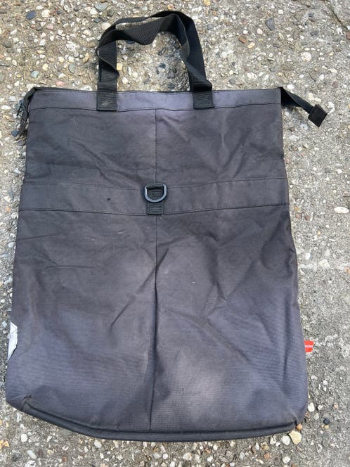 fietstassen-hema-292wzv-1.jpg Hema fietstas/schoudertas Zwart (m2441538990) — Fietsaccessoires | Fietstassen — Marktplaats - Afbeelding 1