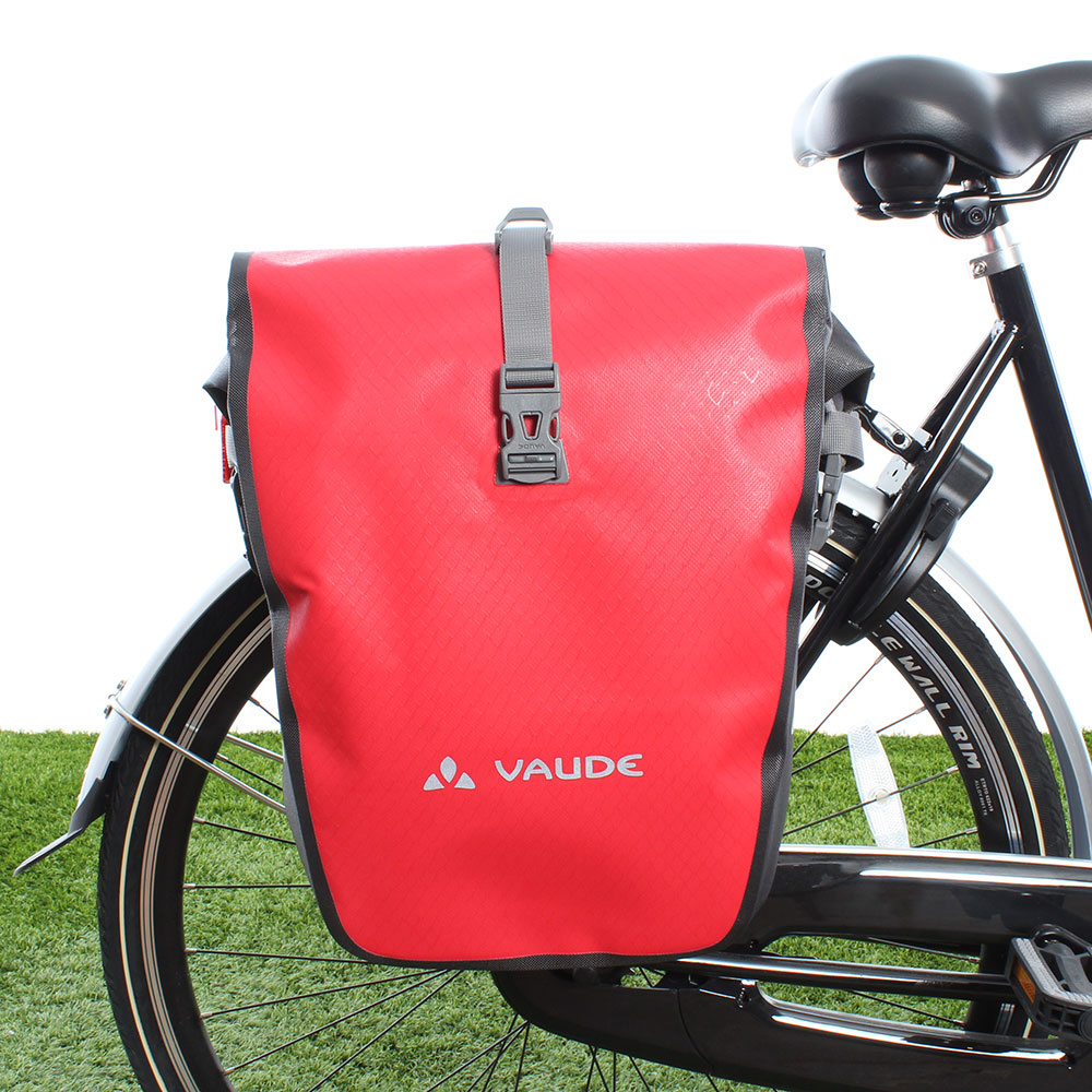 vaude-fietstassen-782bhz-1.jpg Vaude Enkele fietstas Aqua Back Single 20L Red | Waterdicht! Fietsparadijs.com - Afbeelding 1